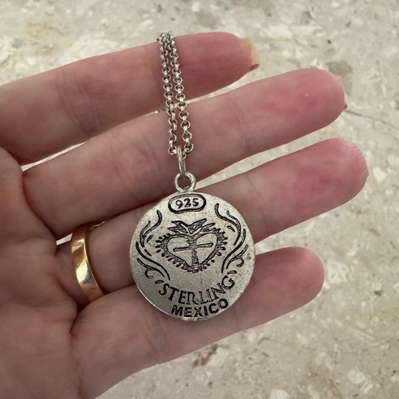 NWT! Very rare Amor Eterno pendant necklace from VSA - Picture 6 of 6